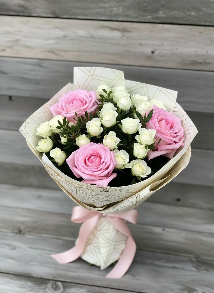 Букет цветов из: Розы в Ваче