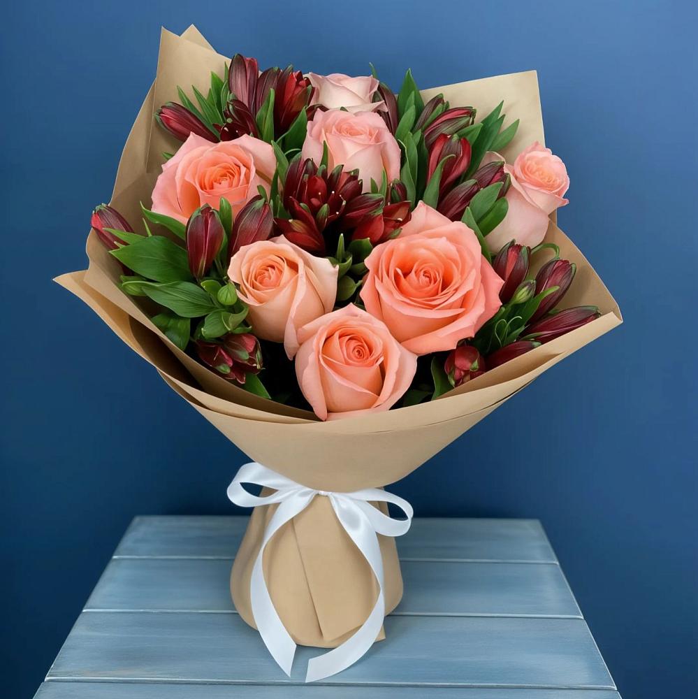 Букет цветов из: Розы и Альстромерии в Ваче