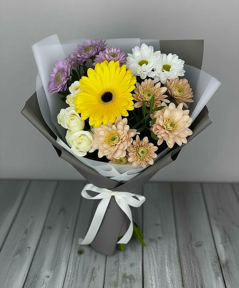 Букет цветов из: Розы, Герберы и Хризантемы в Ваче