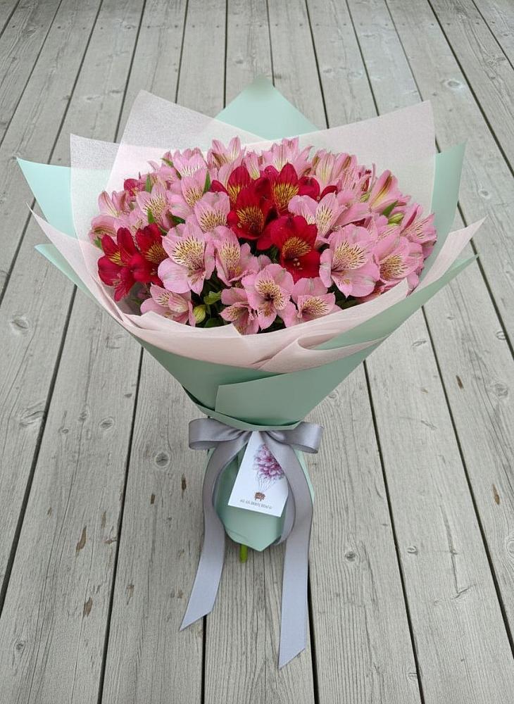 Букет цветов из: Альстромерии в Ваче