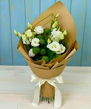 Букет цветов из:  Хризантемы и Лизиантусы #REPLACE_PRED# Ваче