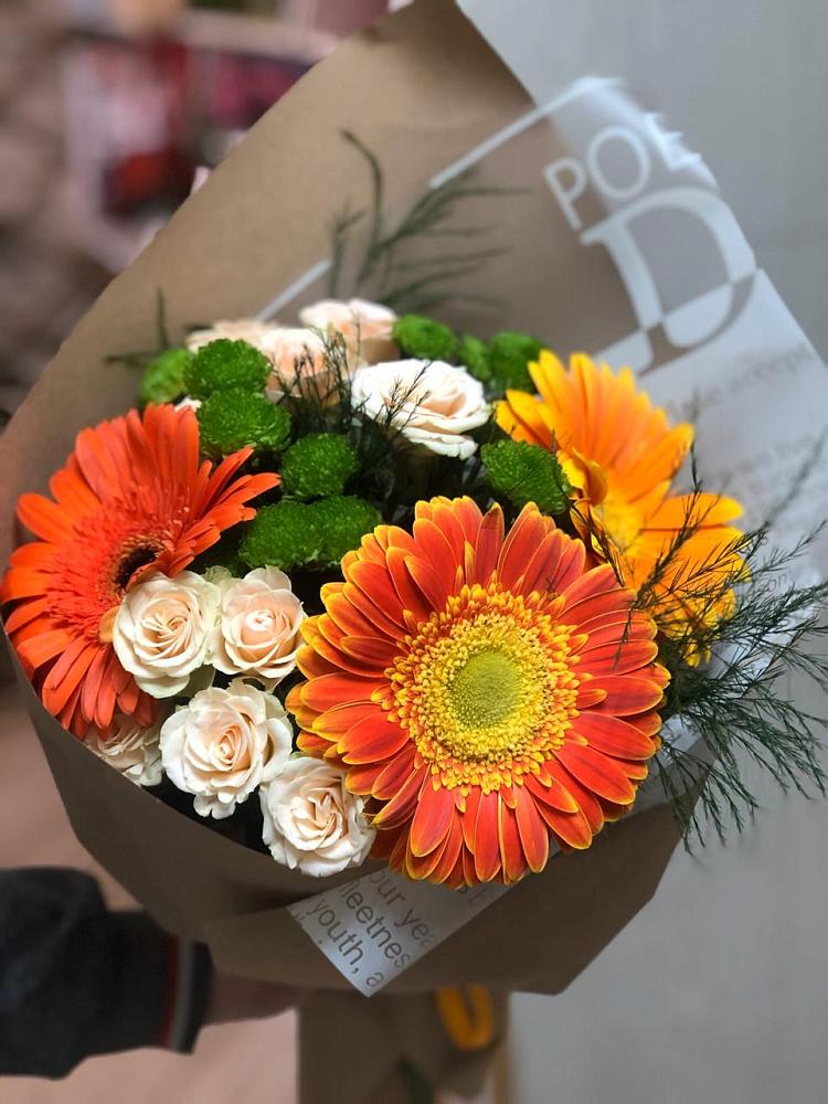 Букет цветов из: Герберы, Хризантемы и Розы в Ваче