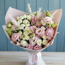 Букет цветов из:  Альстромерии и Розы в Ваче